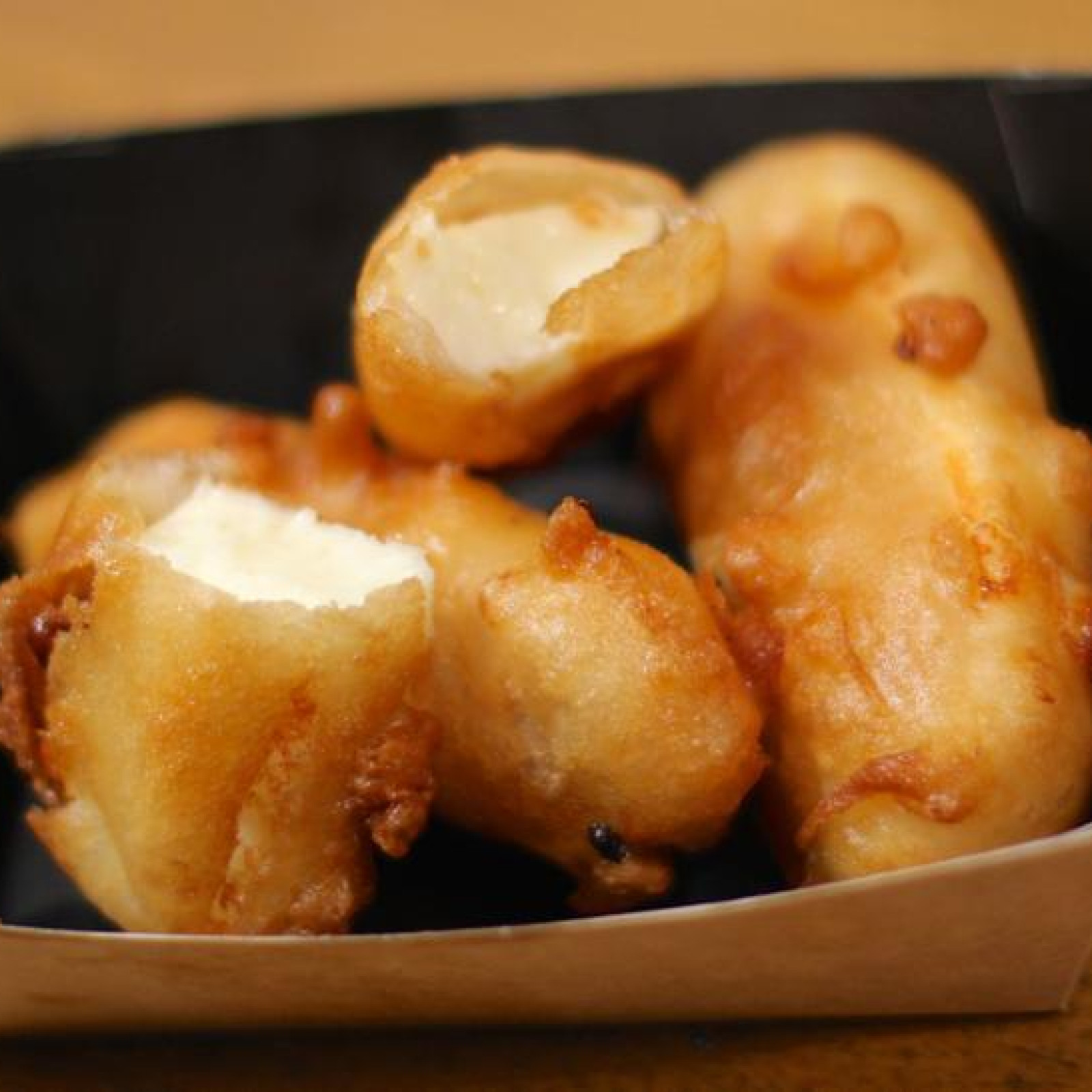 BATTERED HALLOUMI SLICE 5PCS